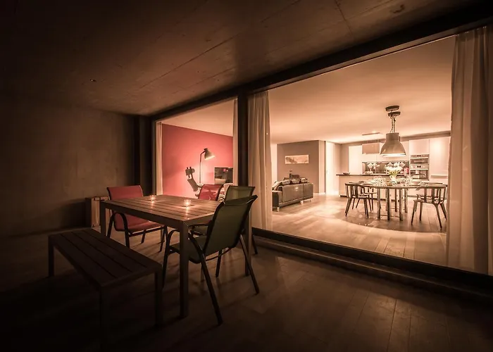 Apartment Independance First